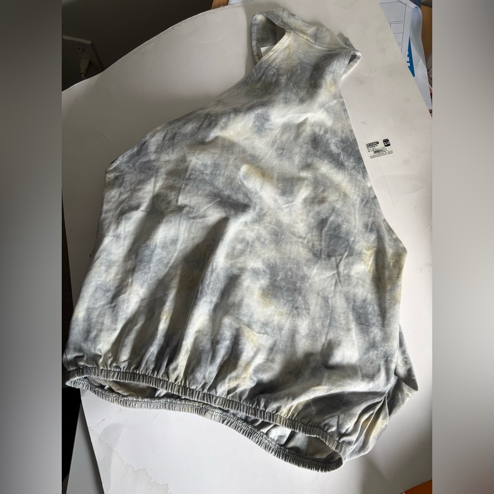 NWT Zara Gray and White High-Neck Tie-Dye Tank